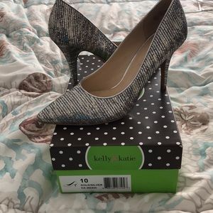 Kelly & Katie black/gold/silver heels